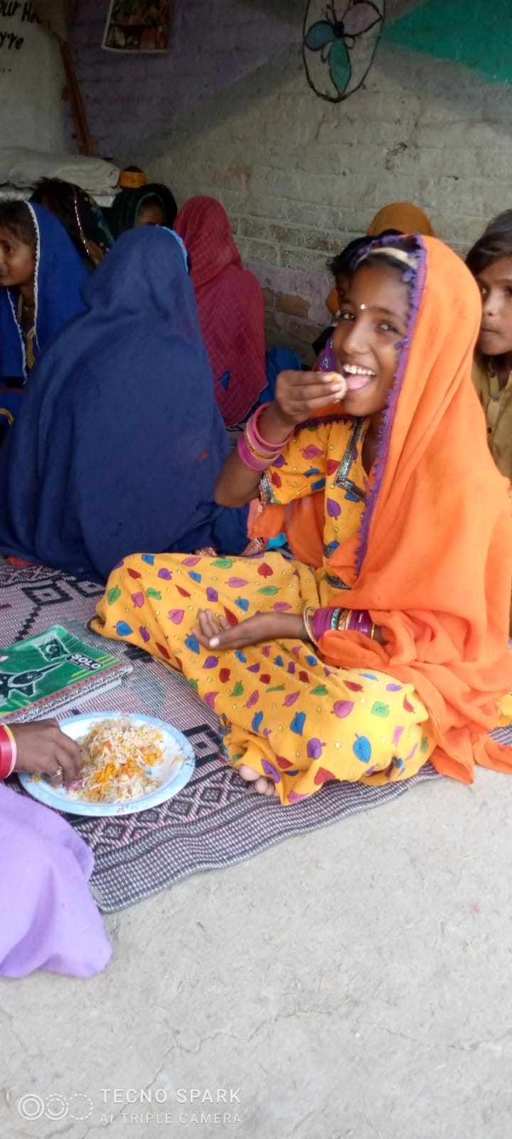 A child eating at the distribution